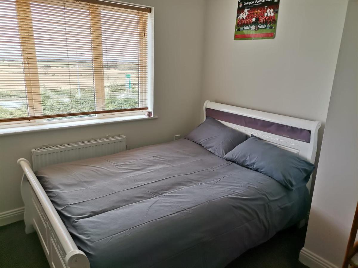 Bright And Cozy Room With Double Bed, Private Bathroom Not Ensuite, Breakfast To Go Дублин Экстерьер фото